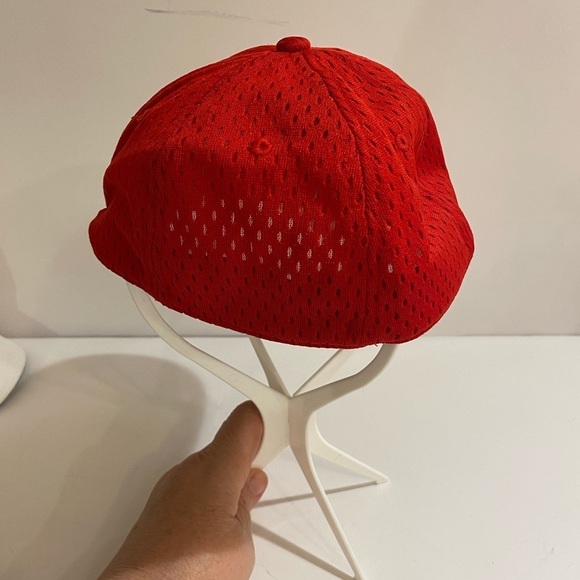 REDS Fitted Hat by Proflex S/M (CN) - Picture 5 of 11